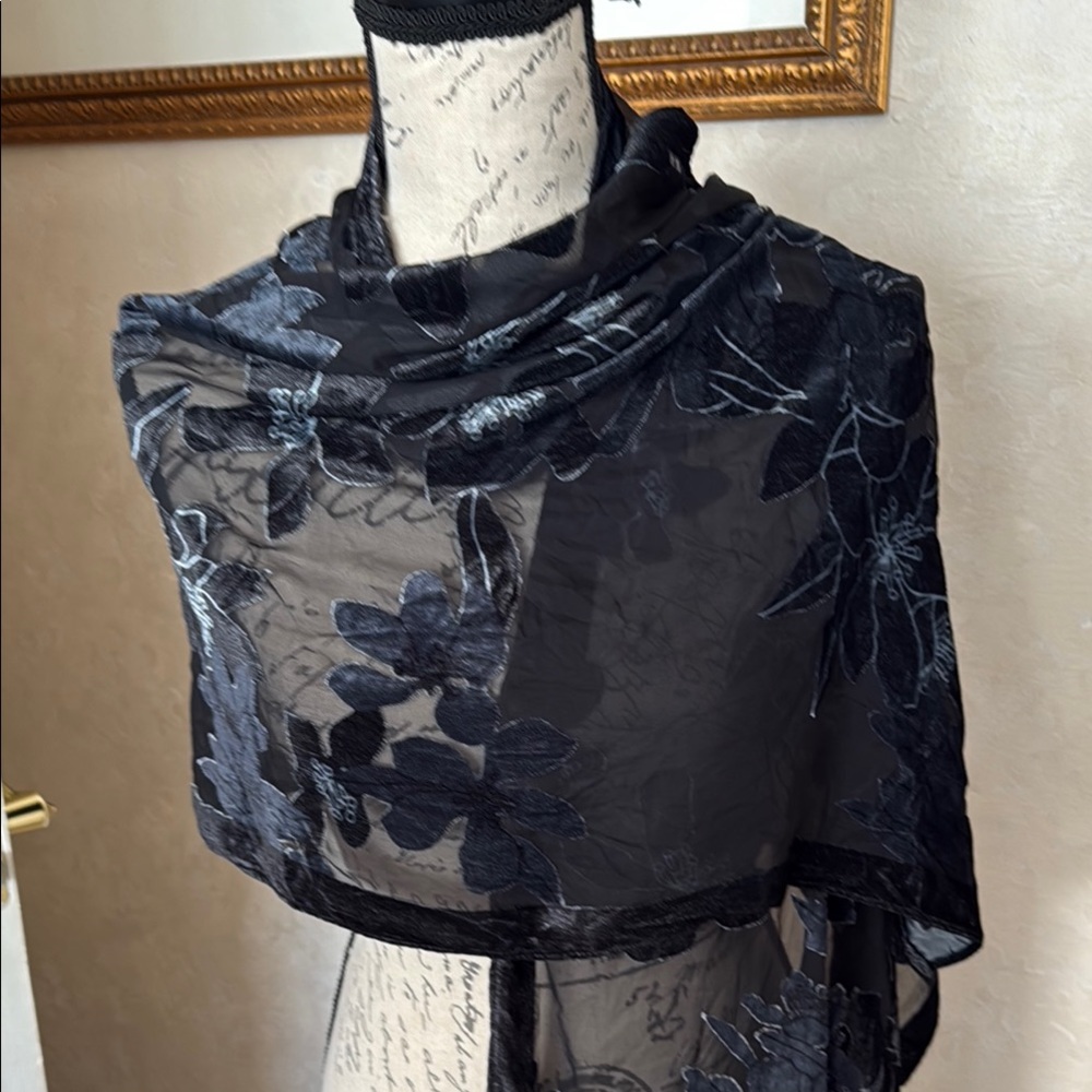 Exquisite work detail lightweight black gray flowers sheer fabric ladies shawl